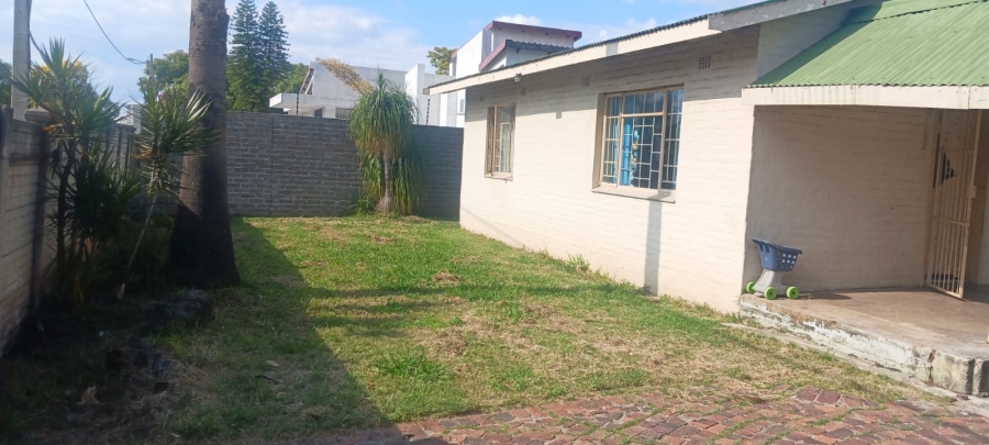 2 Bedroom Property for Sale in Oos Einde North West